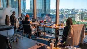 Moderne vergaderruimte geschikt voor zakelijke meetings en vergaderingen door heel Nederland