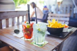 Home Visuele weergave van de ultieme snackbar gids voor Tilburg met tips voor het kiezen van de beste snackbar